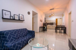 Lovely 4-bedroom condo with pool for 6 pax - Cheras